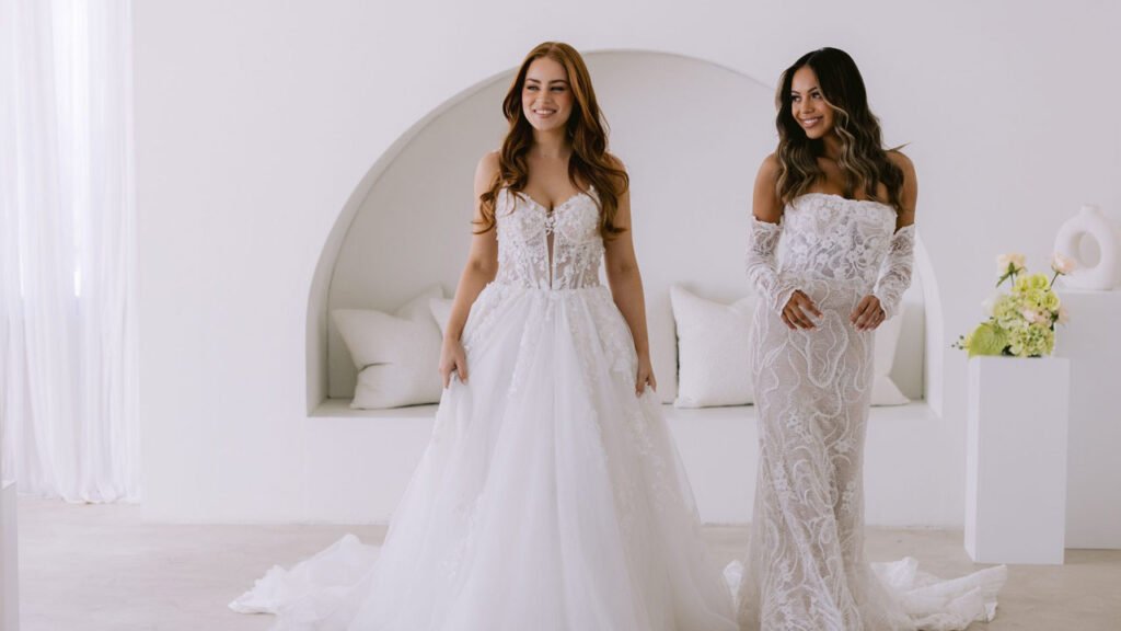 dont-miss-new-trends-from-famous-wedding-dress-designers