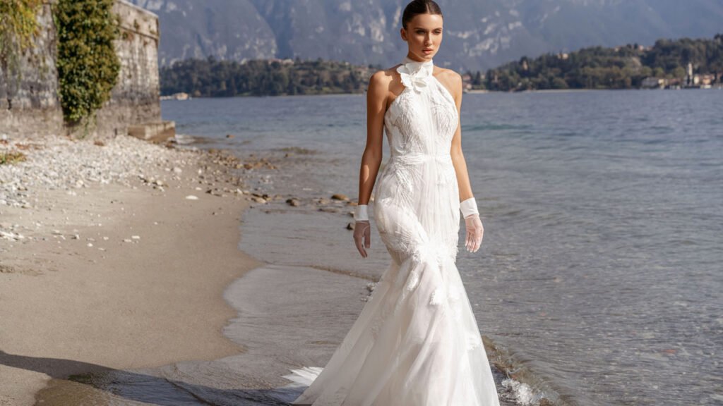 top-wedding-dresses-for-beach